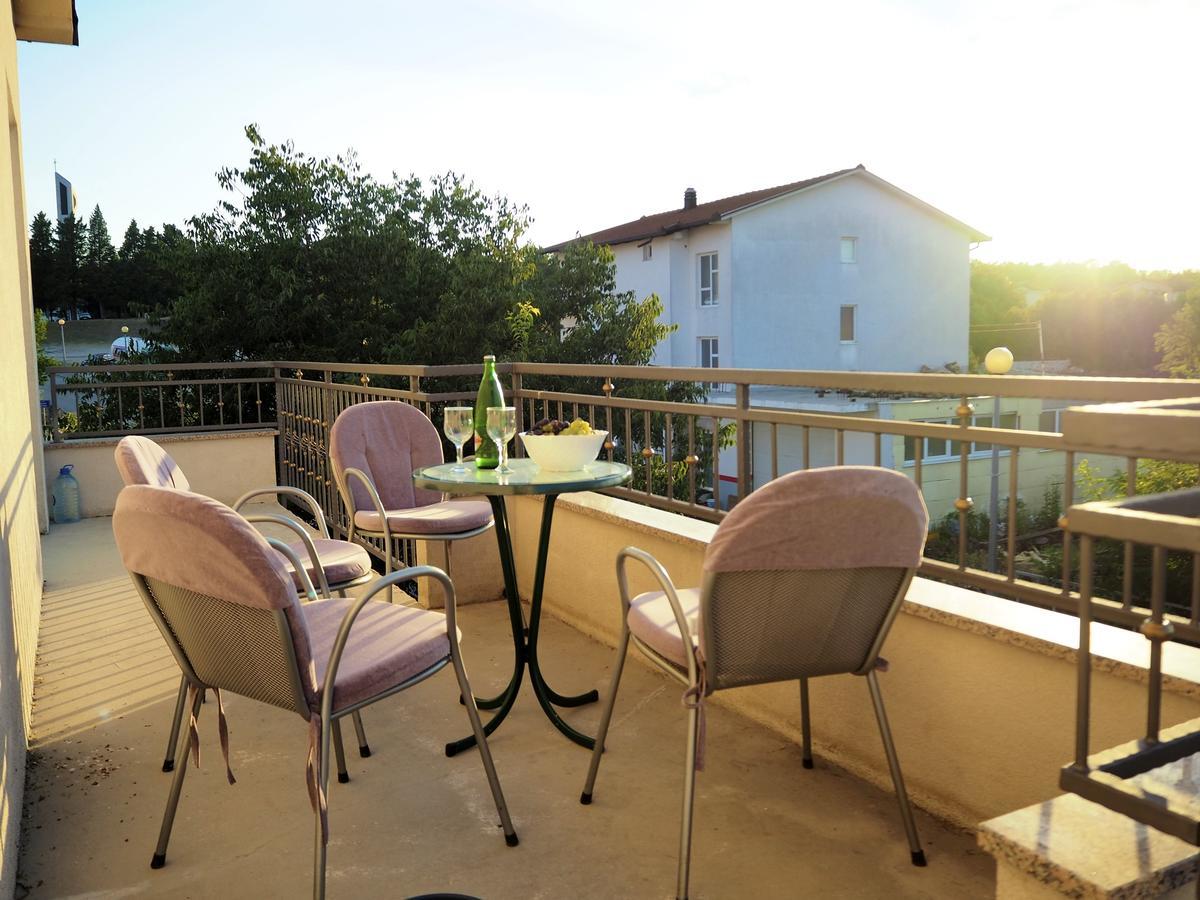 Apartment Ivan-Experience 3 Bedrooms Ljubuški エクステリア 写真